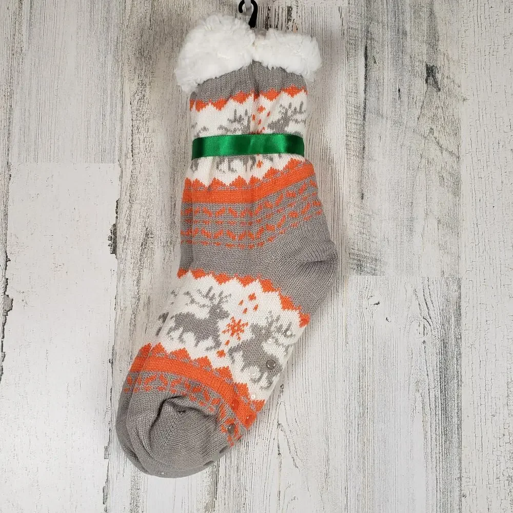 NWT Mari Clare Sherpa Lined Knit Winter Reindeer Design No-Slip Slipper Socks